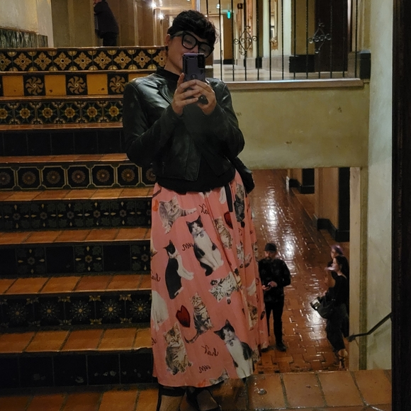 Meet your Posher, Mimi - Picture 3 of 4